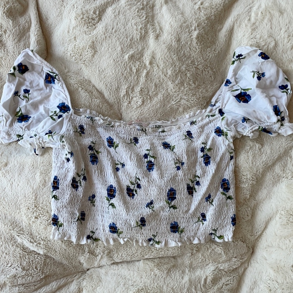 Women’s lottie miss cropped Ruffled  blouse
